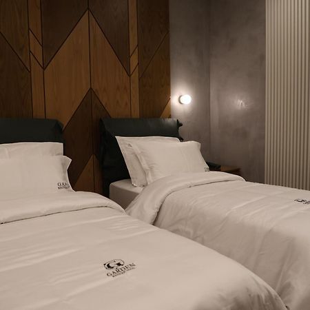 Garden Boutique Hotel Tiranë Ngoại thất bức ảnh