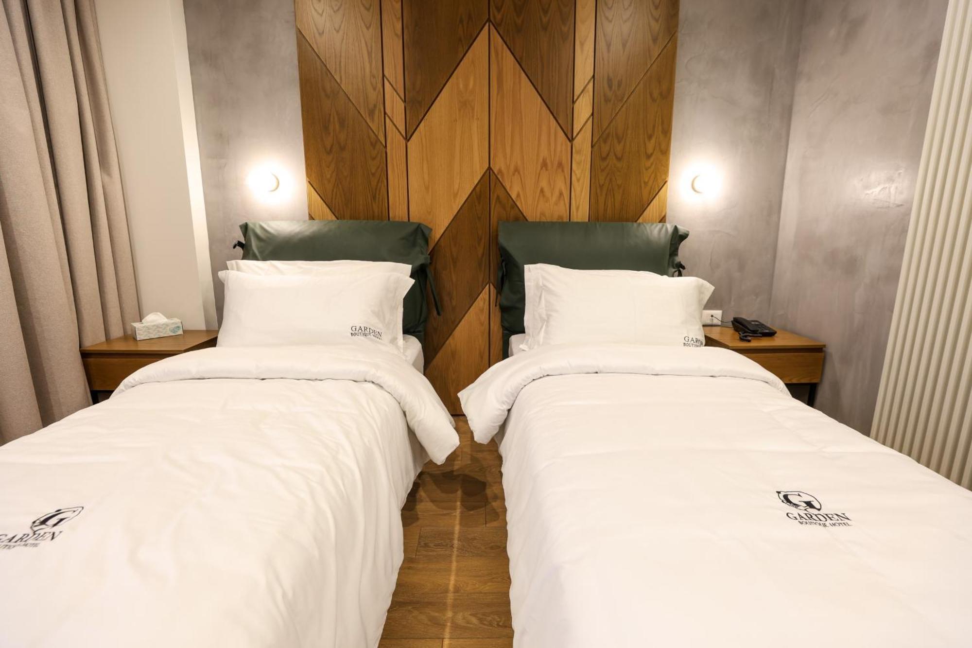 Garden Boutique Hotel Tiranë Ngoại thất bức ảnh