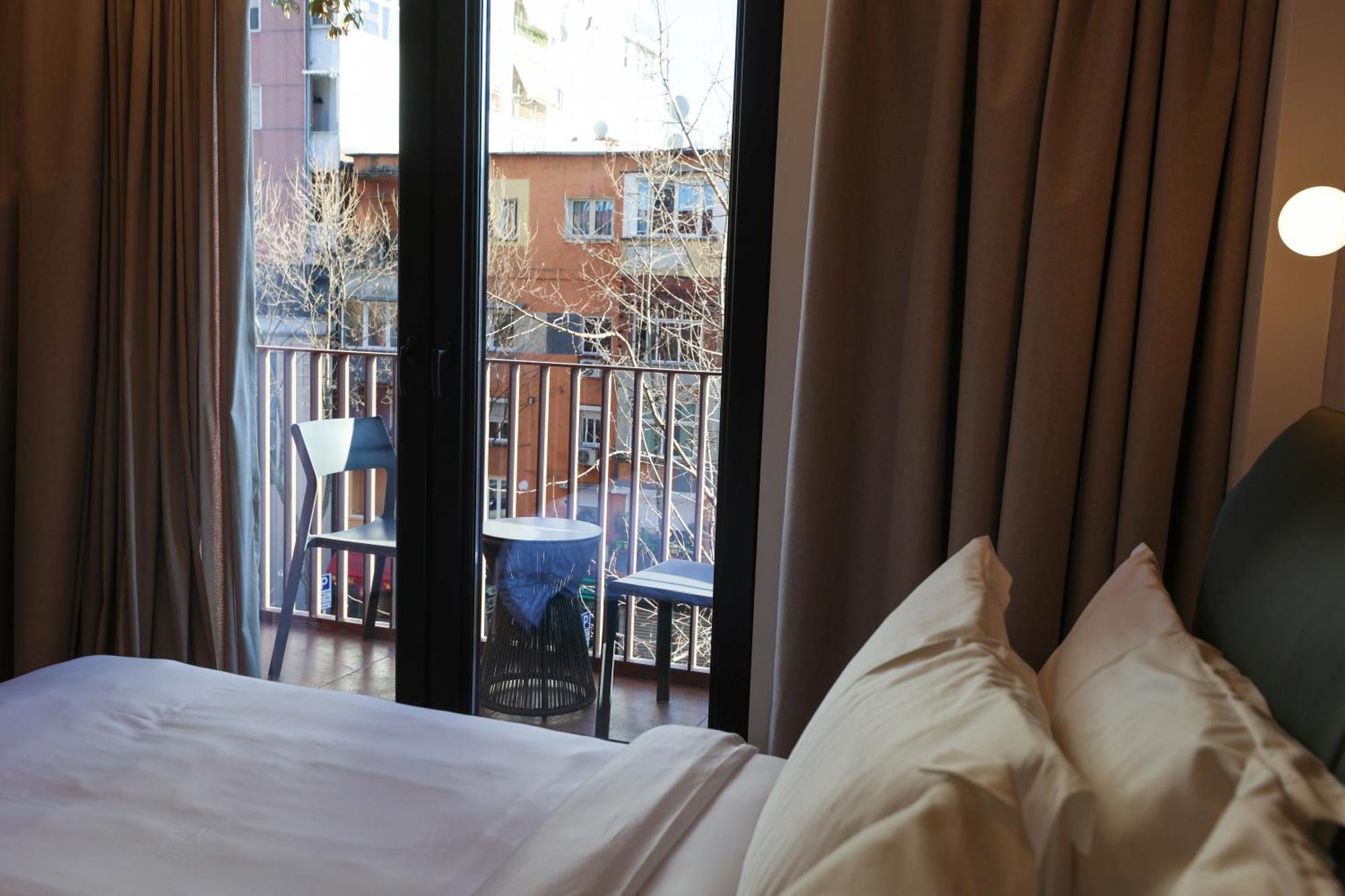 Garden Boutique Hotel Tiranë Ngoại thất bức ảnh