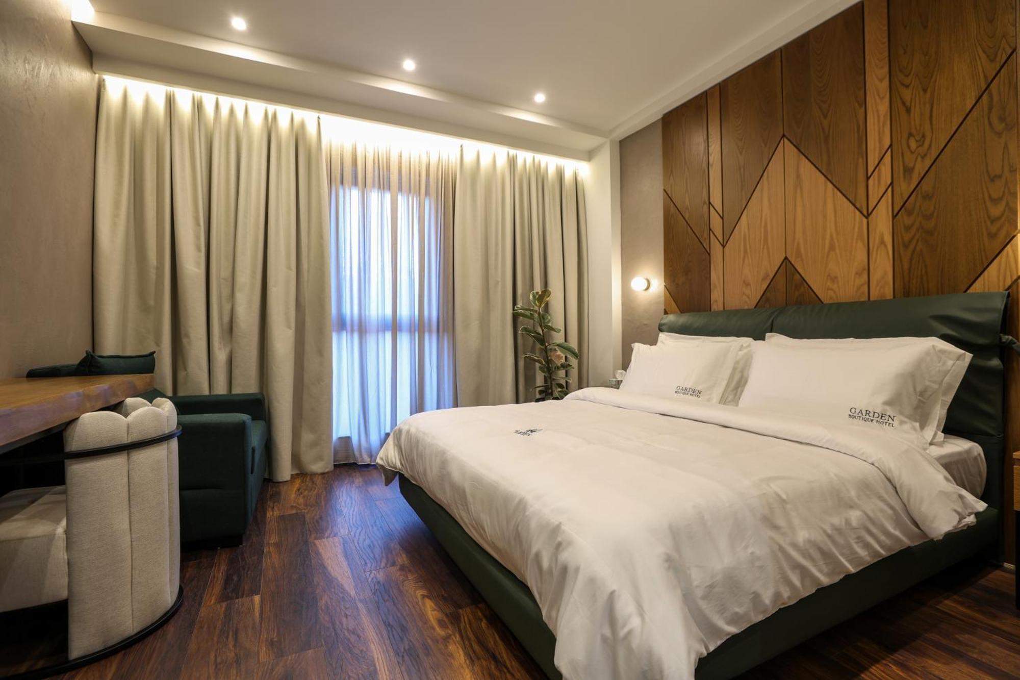 Garden Boutique Hotel Tiranë Ngoại thất bức ảnh
